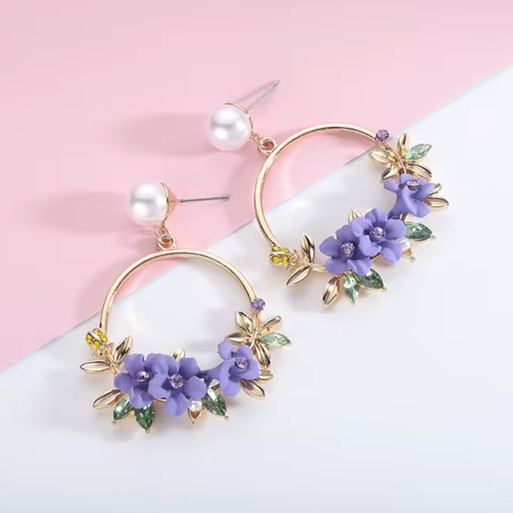 Fashion Jewelry Gold Floral Earrings with Lilac and Green Accents. - Picture 6 of 11